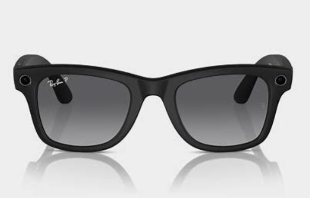 Ray-Ban Meta Wayfarer Glasses — Tech & Style
