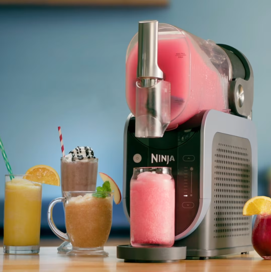 Frozen drink & slush machine — Kitchen
